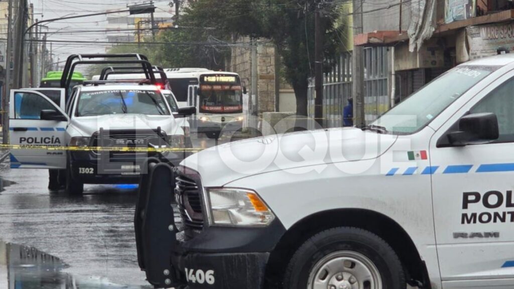 Reportan disparos y detienen a dos en el centro de Monterrey